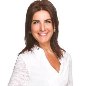 Meet your Posher, Elise